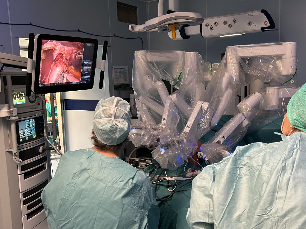 Da Vinci Xi Operationssystem im Einsatz